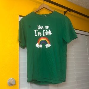 “Kiss Me I’m Irish” saint patricks day t shirt
